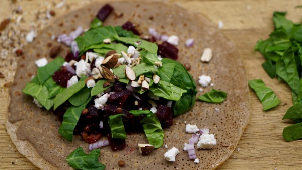 Matig pannkaka med vegetarisk fyllning