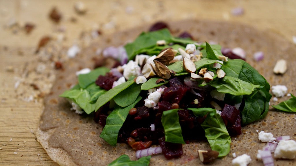 Matig pannkaka med vegetarisk fyllning